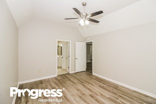Building Photo - 4141 Meadow Field Ln