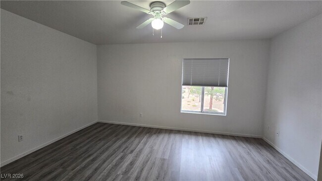 Building Photo - 5205 El Castano Ave