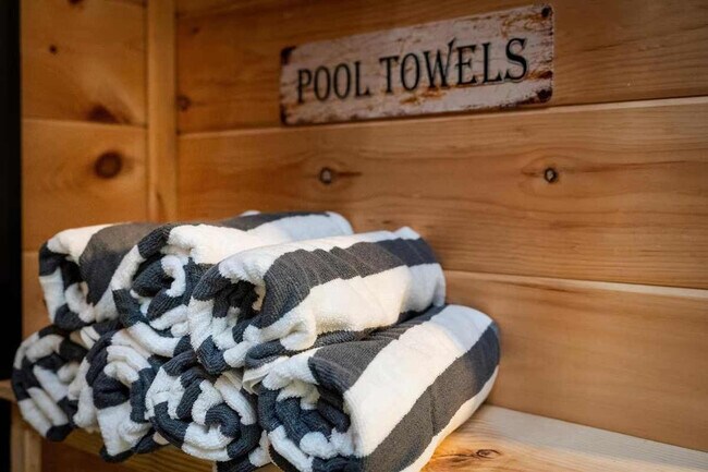 Building Photo - 264 Sonshine Ridge Rd