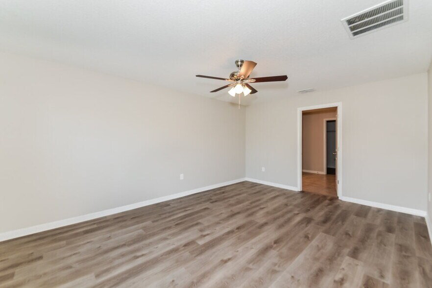 Building Photo - 6706 Trent Creek Dr