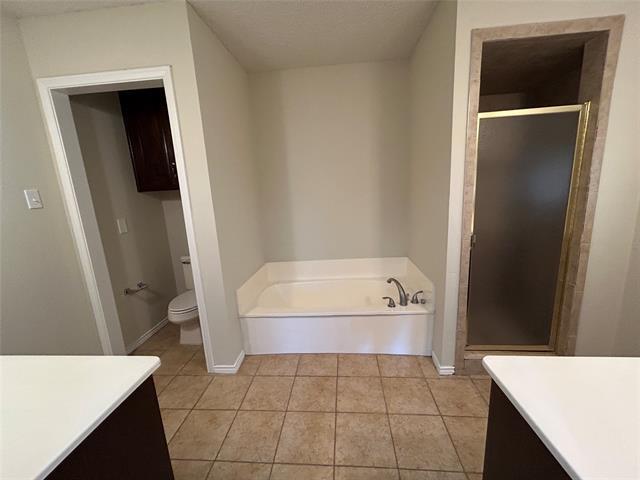 Building Photo - 7516 Woodhaven Dr