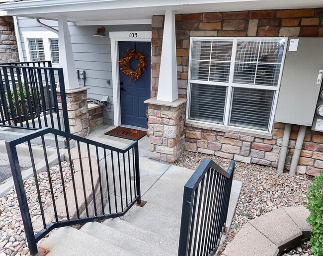 Building Photo - 9369 Amison Cir