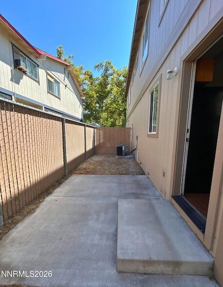 Building Photo - 1317 Powell Ln