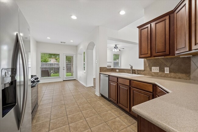 Building Photo - 8919 Summer Ash Ln