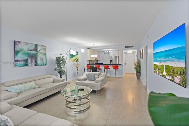 Building Photo - 3725 S Ocean Dr