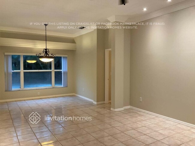 Building Photo - 14911 Rocky Ledge Dr