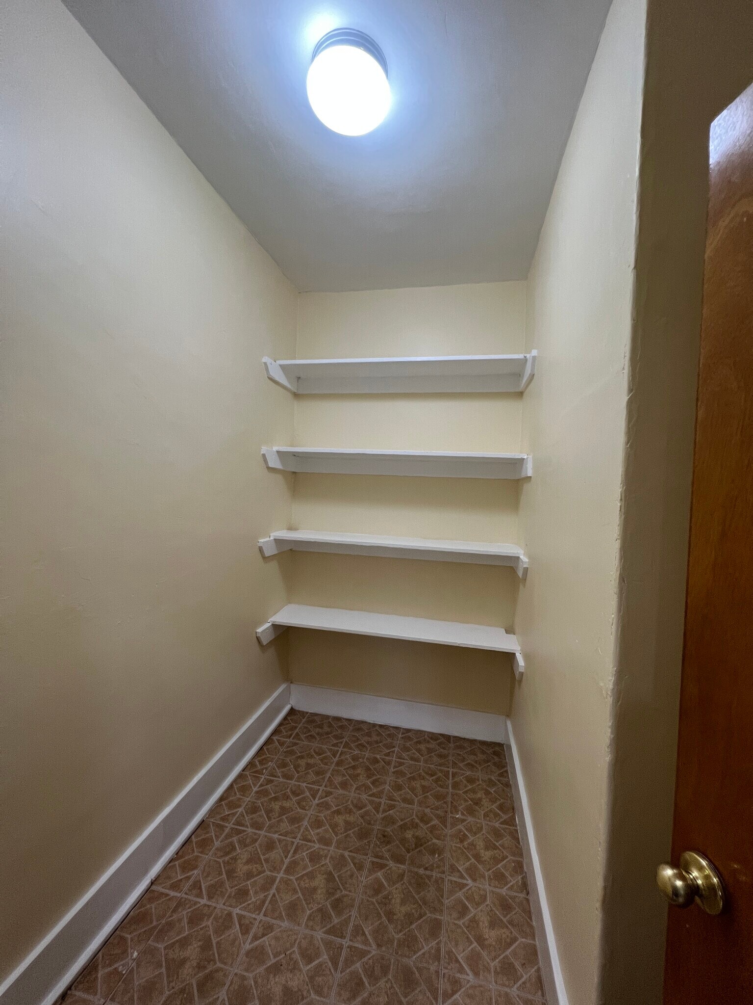 Building Photo - 227 Holland St