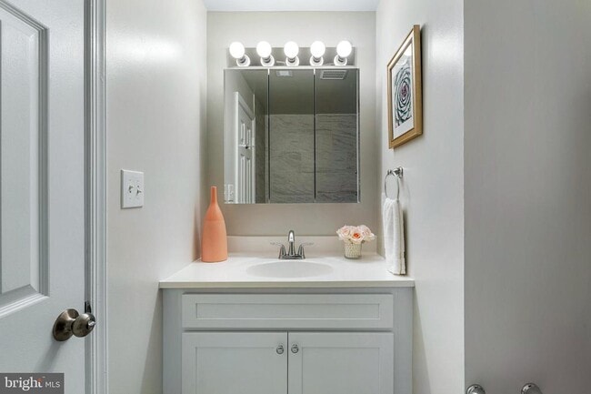 Building Photo - 1621 T St NW