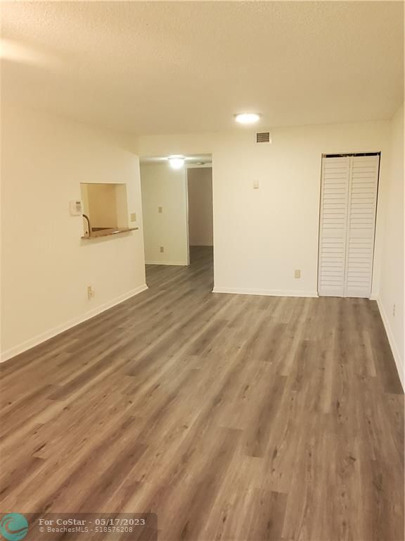 Building Photo - 724 NW 91st Terrace