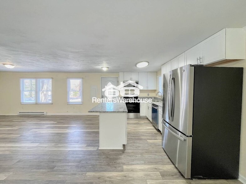 Building Photo - 8064 Crittenden Rd