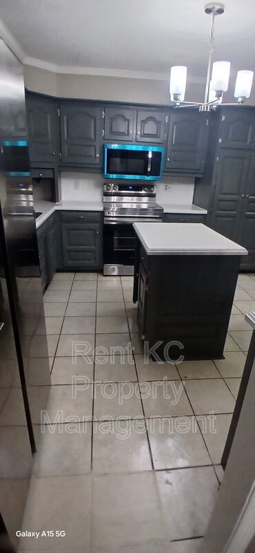 Building Photo - 7201 Hardy Ave