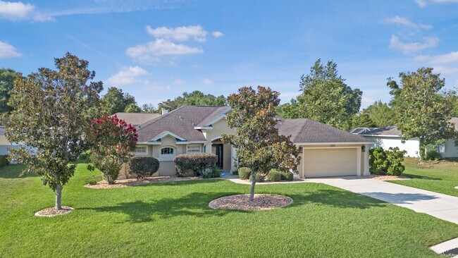 Building Photo - Fully furnished home