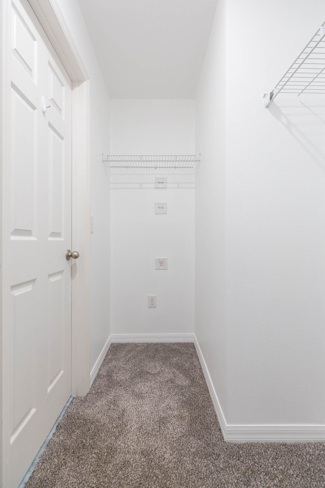 Building Photo - 15939 Fishhawk View Dr
