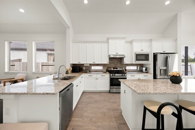 Building Photo - 10722 Hidden Rock Dr