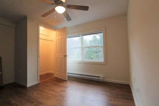 Building Photo - 8 Braddock St