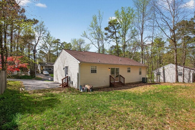 Building Photo - 11530 Tomahawk Trail W