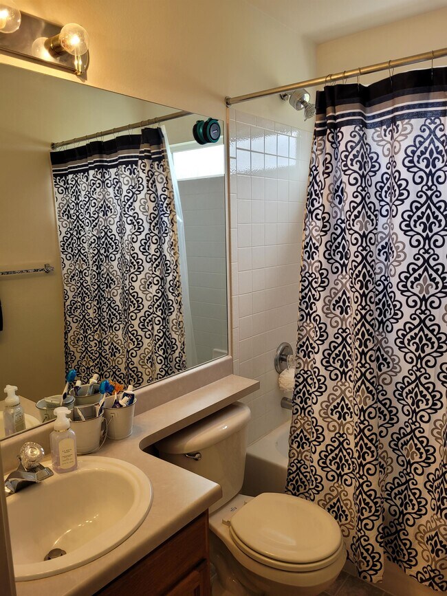 Building Photo - 97 Misty Creek Dr