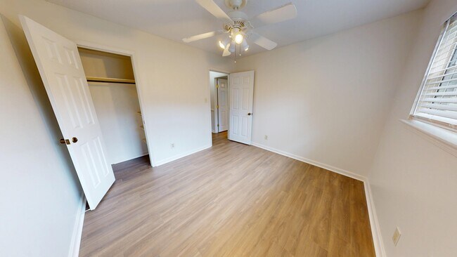 Building Photo - 1212 Hillman St