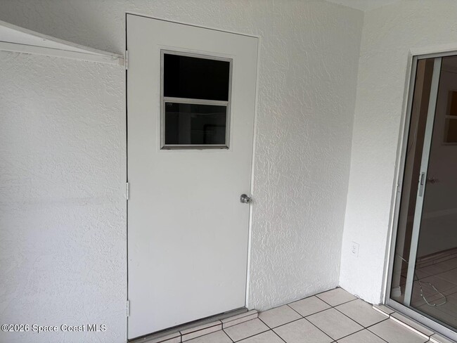 Building Photo - 1514 Clearlake Rd