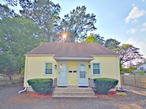 Building Photo - 8 Howard Ct