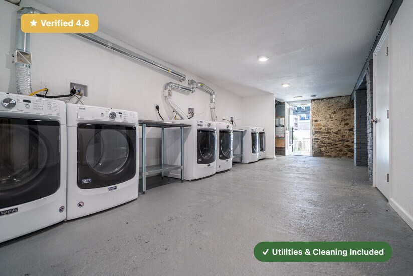 Building Photo - Furnished Bedroom with Private Bath in South Boston