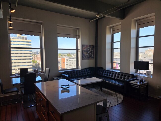 Building Photo - 511 N Broad St