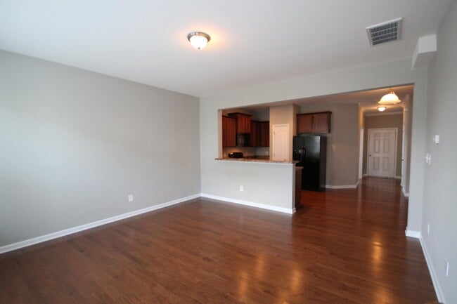 Building Photo - 2233 Sunny Cove Dr