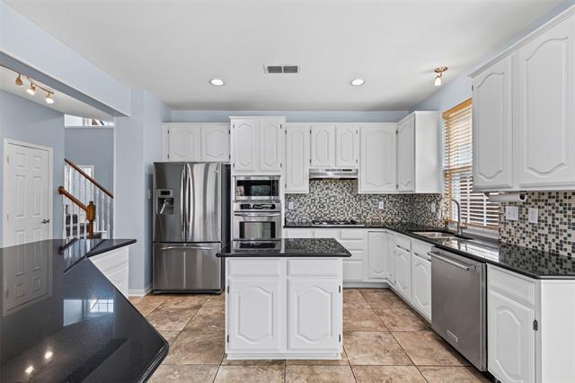 Building Photo - 7713 La Guardia Dr
