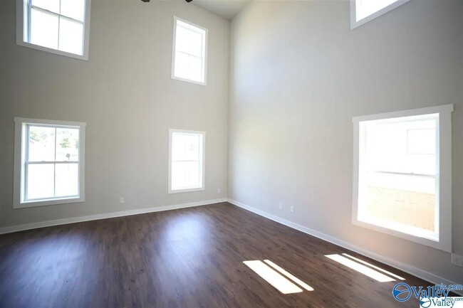 Building Photo - 6410 Midtowne Ln NW