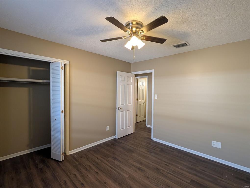 Building Photo - 5904 Carmel Dr