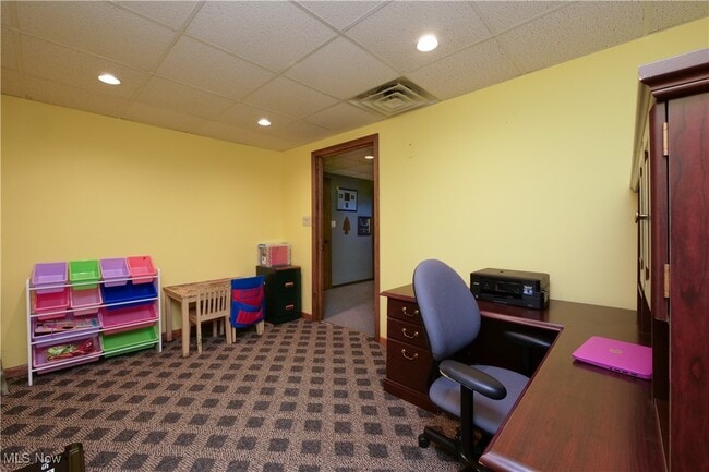 Building Photo - 5162 Johnnycake NE Rdg