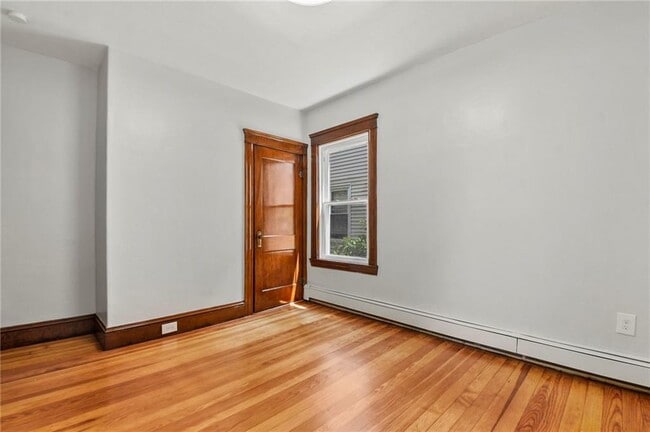 Building Photo - 360 Orient Ave