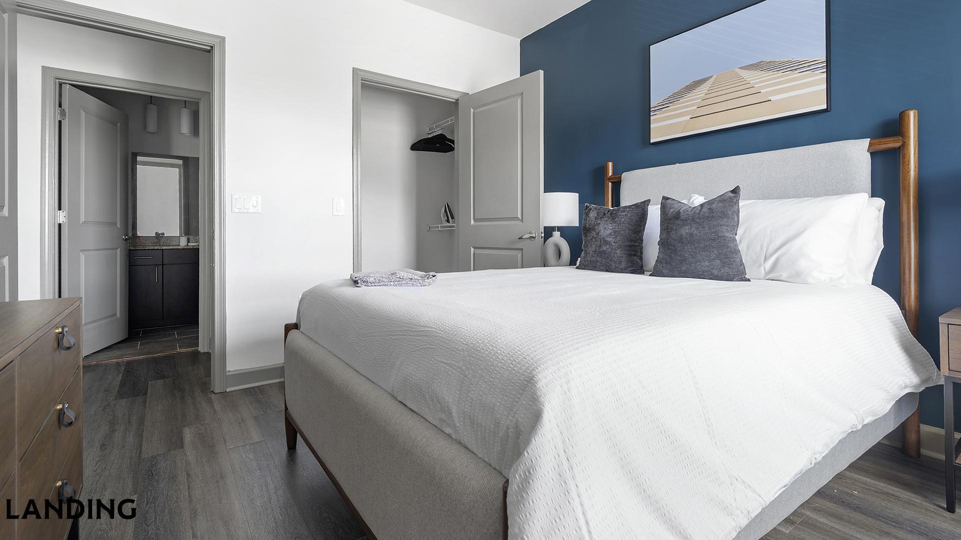 Building Photo - 11010 Northlake Landing Dr