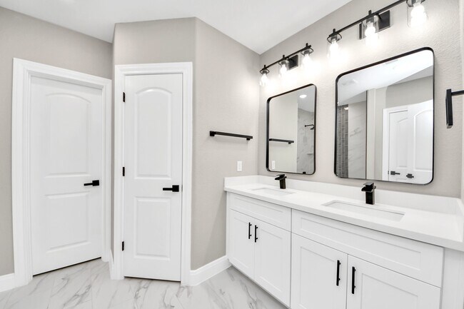 Building Photo - 7815 Joy St