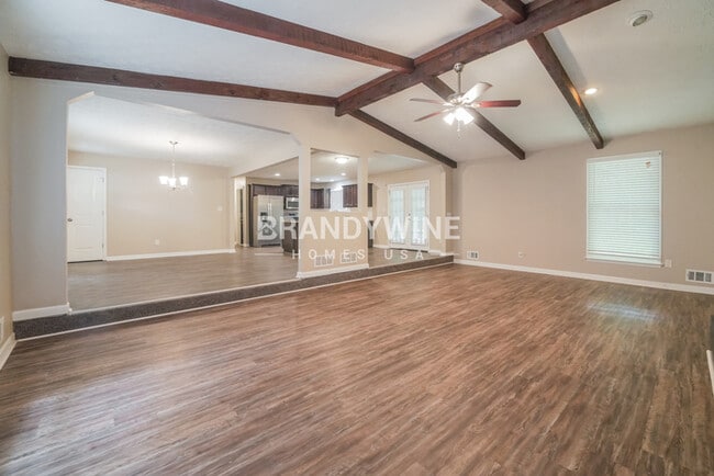 Building Photo - 1066 Basswood Ct