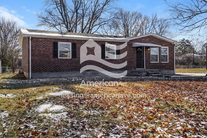 Building Photo - 4928 Garden Green Way
