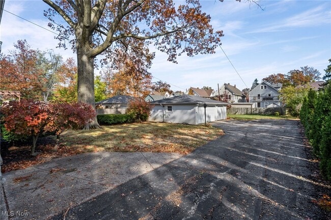 Building Photo - 1217 Belle Ave