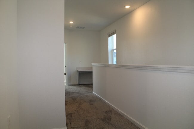 Building Photo - 2509 Relaxing Ln