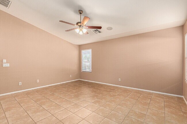 Building Photo - 10344 W Trumbull Rd