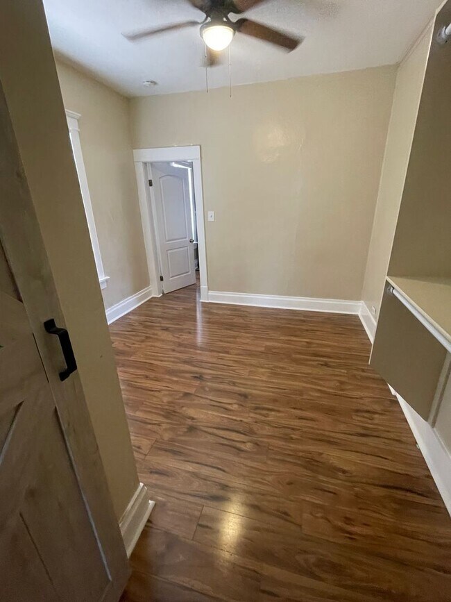 Building Photo - Hoagland Ogden Duplex