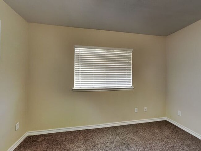 Building Photo - No Application Fee*