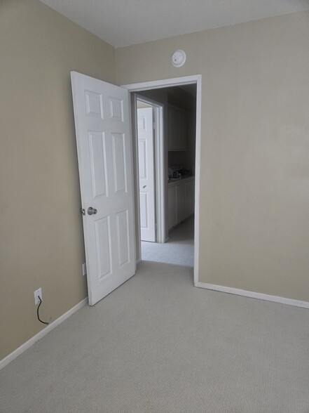 Building Photo - 4085 Garvey Way