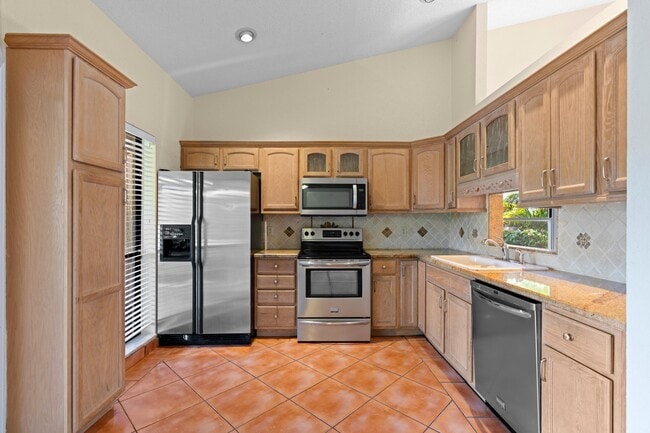 Building Photo - 9264 Ketay Cir