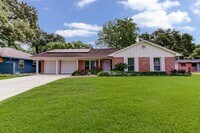 Building Photo - 8807 McAvoy Dr