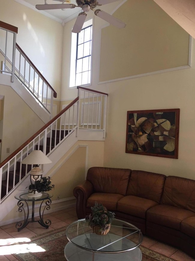 Building Photo - 1760 Shoreside Cir