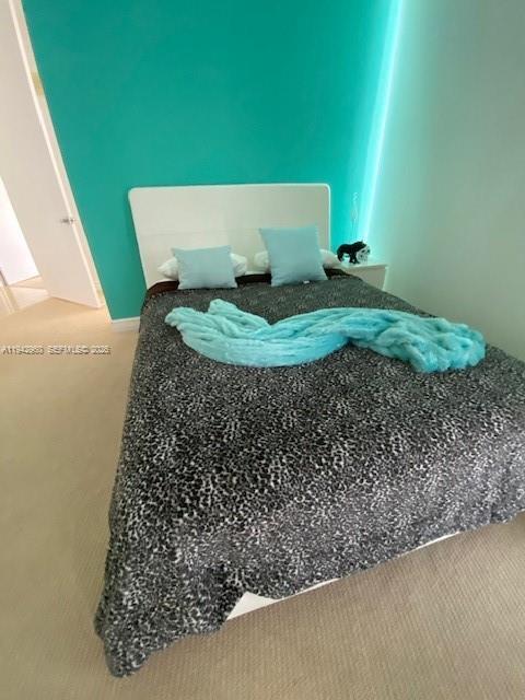 Building Photo - 18101 Collins Ave