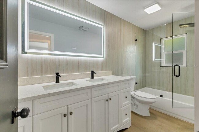 Building Photo - 4290 Yucatan Cir