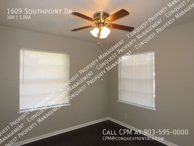 Building Photo - 1609 Southpoint Dr