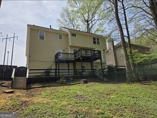 Building Photo - 1070 Meadowsong Cir