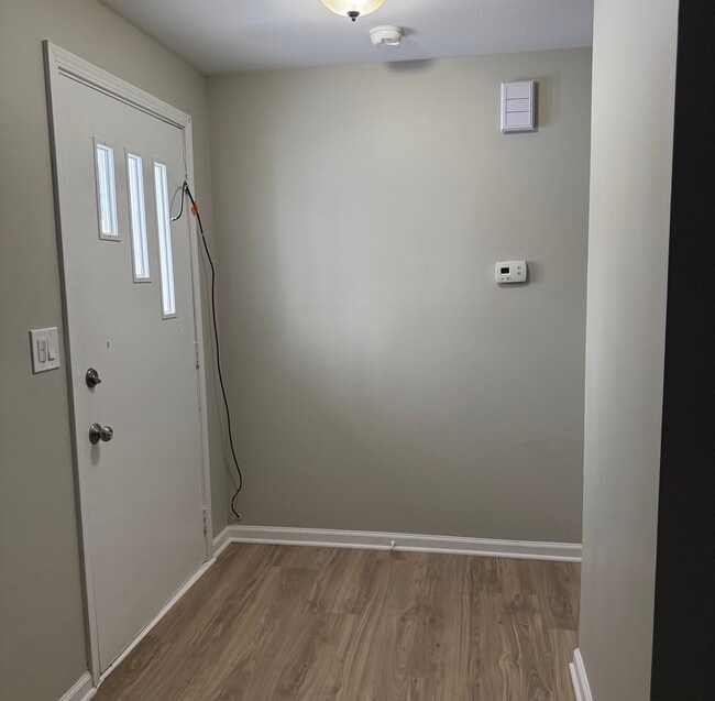 Building Photo - 1128 Quanset Ct